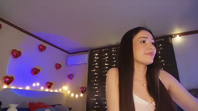 Snapshot of SoeTheReal chatting on 02-11-26, 06:13 SoeTheReal online show from 02-11-26, 06:13