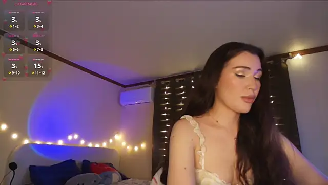 Snapshot of SoeTheReal chatting on 03-09-26, 08:02 SoeTheReal online show from 03-09-26, 08:02