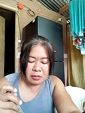 Snapshot of lickmepussy21 chatting on 04-13-26, 05:13 lickmepussy21 online show from 04-13-26, 05:13