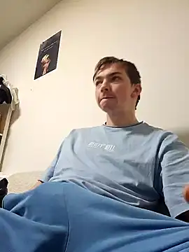 Snapshot of BigJuicy18cm chatting on 02-19-25, 09:36 BigJuicy18cm online show from 02-19-25, 09:36