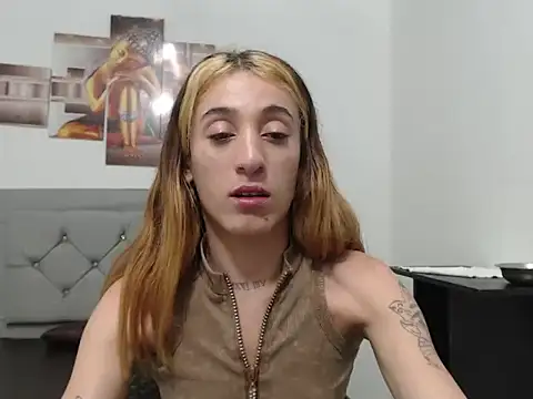 Snapshot of andreahhill chatting on 05-26-26, 11:28 andreahhill online show from 05-26-26, 11:28
