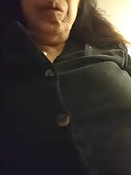 Susannemilf online show from 11-29-25, 04:04