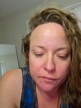 julimonroe online show from 03-01-25, 01:00