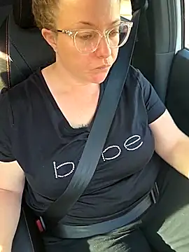 julimonroe online show from 03-20-25, 02:42