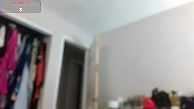 julimonroe online show from 09-11-25, 03:01