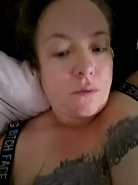 julimonroe online show from 10-15-25, 05:29