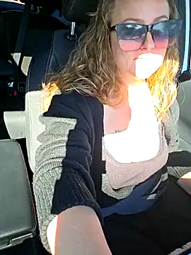 julimonroe online show from 10-24-25, 04:47