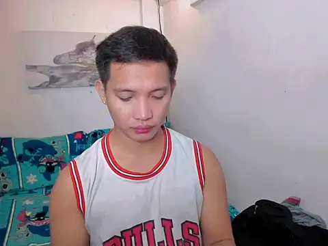 xSebastian19 online show from 12-16-25, 09:09