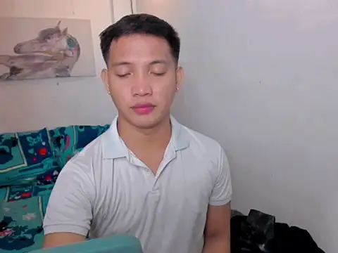 xSebastian19 online show from 12-22-25, 10:29