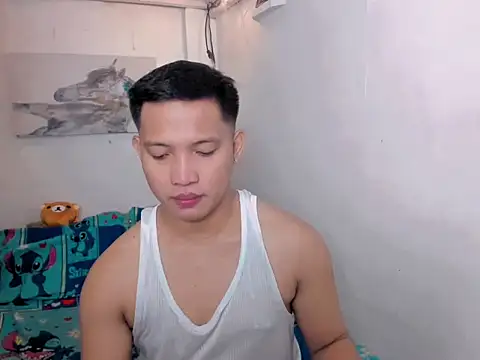Snapshot of xSebastian19 chatting on 05-07-26, 10:09 xSebastian19 online show from 05-07-26, 10:09