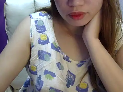    zurIII09  online show from 03-14-26, 01:44