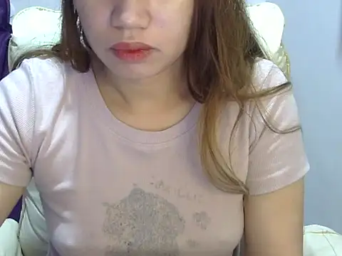    zurIII09  online show from 04-19-26, 10:01