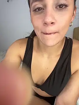 Snapshot of EmmaGrace1999 chatting on 03-11-26, 11:11 EmmaGrace1999 online show from 03-11-26, 11:11