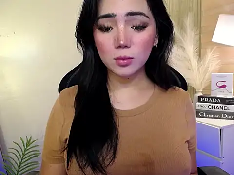 Snapshot of Martha_pookerxxx chatting on 01-01-25, 07:43 Martha pookerxxx online show from 01-01-25, 07:43