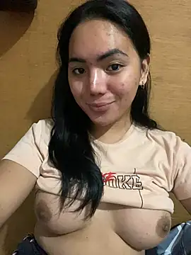 Snapshot of Martha_pookerxxx chatting on 01-11-25, 08:32 Martha pookerxxx online show from 01-11-25, 08:32