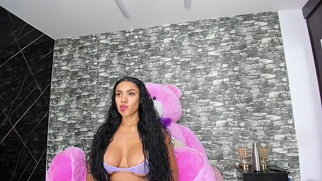 HeidyWillss online show from 01-10-25, 07:21