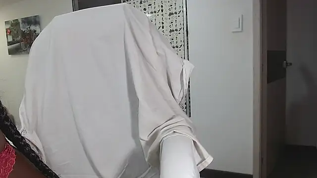 Snapshot of DanielaDuff chatting on 02-05-25, 03:20 DanielaDuff online show from 02-05-25, 03:20