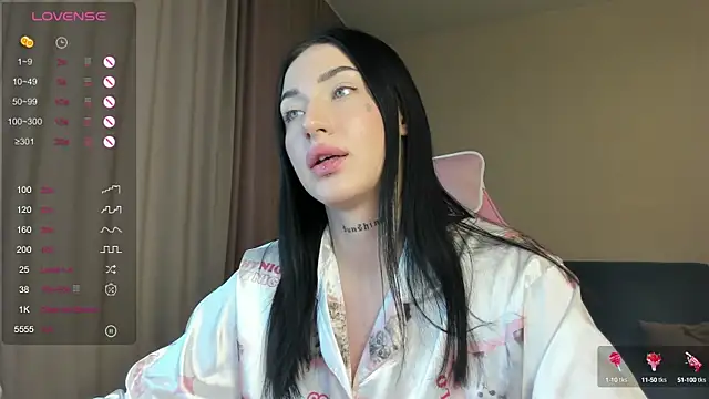 JenniferQueen11 online show from 01-07-25, 07:20