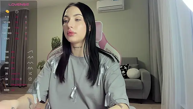 JenniferQueen11 online show from 02-09-25, 10:42