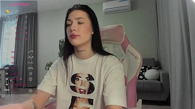 JenniferQueen11 online show from 02-11-25, 07:23