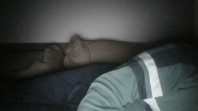 Snapshot of Anderrust chatting on 12-17-25, 10:38 Anderrust online show from 12-17-25, 10:38