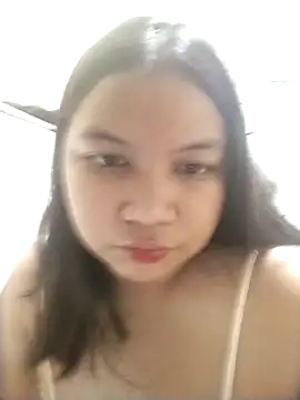 Snapshot of milkytitsmom4u chatting on 02-18-26, 06:20 milkytitsmom4u online show from 02-18-26, 06:20