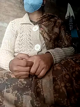 Snapshot of Lattika-Bhabhi chatting on 02-10-25, 06:42 Lattika-Bhabhi online show from 02-10-25, 06:42