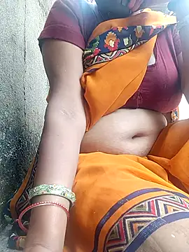 Snapshot of Lattika-Bhabhi chatting on 09-14-25, 10:14 Lattika-Bhabhi online show from 09-14-25, 10:14