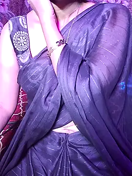 Snapshot of XBHUUME chatting on 02-11-26, 04:23 XBHUUME online show from 02-11-26, 04:23