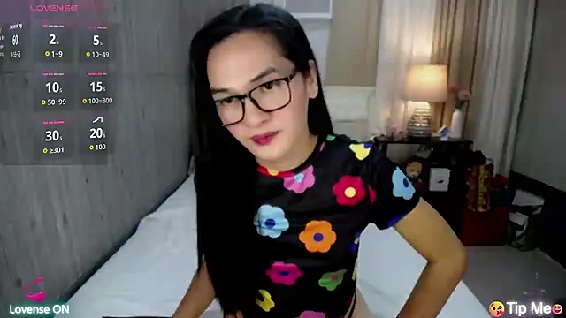 xAsianSweetHeart online show from 04-12-26, 11:43