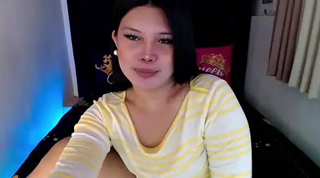 Snapshot of Angelic_Fuckerxxx chatting on 03-05-25, 08:43 Angelic Fuckerxxx online show from 03-05-25, 08:43