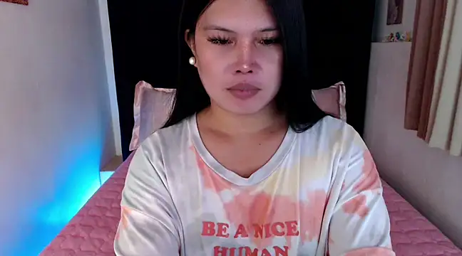 Snapshot of Angelic_Fuckerxxx chatting on 03-17-25, 08:40 Angelic Fuckerxxx online show from 03-17-25, 08:40