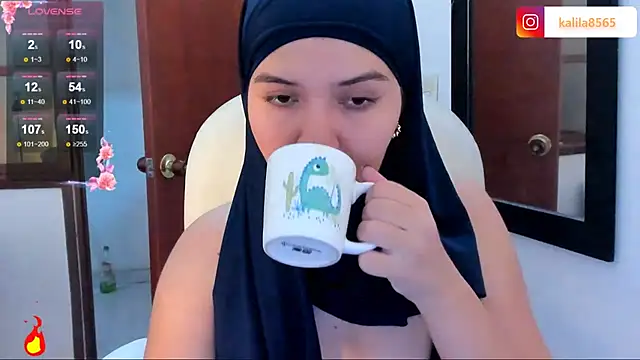 MatchedEyebrow online show from 09-29-25, 08:57