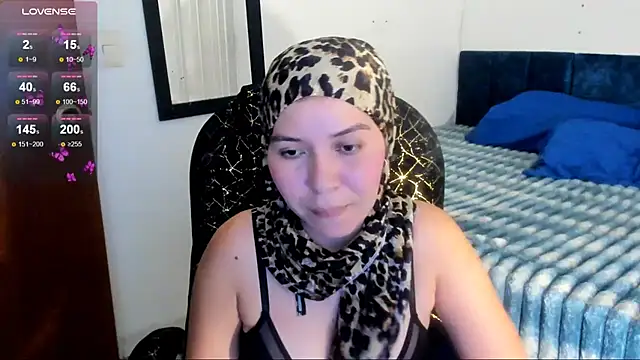 MatchedEyebrow online show from 06-04-26, 10:05