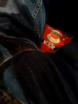 feet toes online show from 01-20-25, 04:23