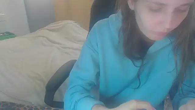 Snapshot of Laco-cO chatting on 11-12-25, 08:15 Laco-cO online show from 11-12-25, 08:15