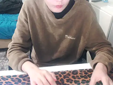 Snapshot of Laco-cO chatting on 02-10-26, 08:57 Laco-cO online show from 02-10-26, 08:57