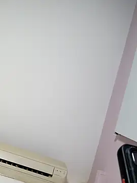 Molly newman6 online show from 02-28-25, 08:07