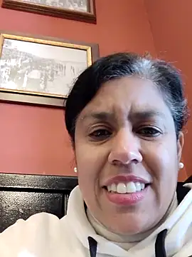 Molly newman6 online show from 03-19-25, 01:07