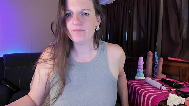 Snapshot of Kelly_Carolina chatting on 10-29-25, 06:53 Kelly Carolina online show from 10-29-25, 06:53