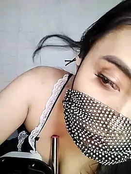 Snapshot of _Shimmerlyn_ chatting on 02-15-25, 02:33 Shimmerlyn online show from 02-15-25, 02:33