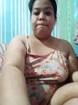 Snapshot of xxsweetshybabe chatting on 12-02-25, 04:07 xxsweetshybabe online show from 12-02-25, 04:07