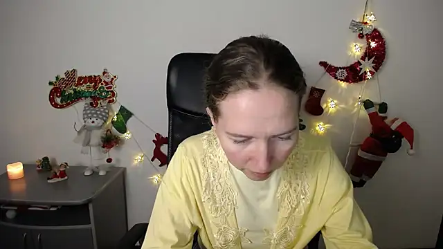 Snapshot of Sexy_MargoX_ chatting on 12-14-25, 03:39 Sexy MargoX online show from 12-14-25, 03:39