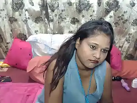 Snapshot of indian_glitter chatting on 09-10-25, 10:26 indian glitter online show from 09-10-25, 10:26