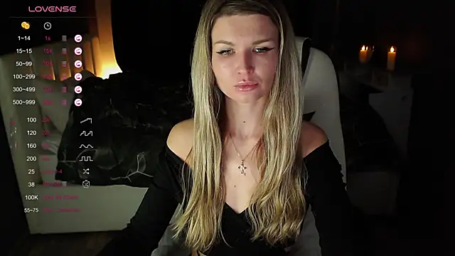 Snapshot of AngelMiaM chatting on 03-01-25, 06:54 AngelMiaM online show from 03-01-25, 06:54