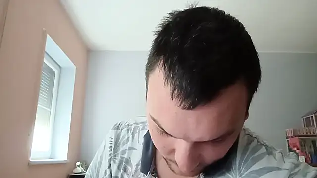 Snapshot of homass3 chatting on 06-29-26, 01:33 homass3 online show from 06-29-26, 01:33