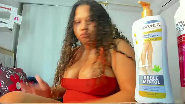 Snapshot of Lunastar02 chatting on 09-22-25, 01:13 Lunastar02 online show from 09-22-25, 01:13