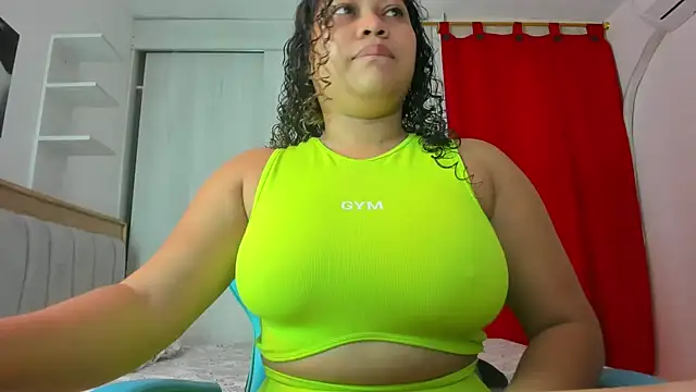 Snapshot of Lunastar02 chatting on 01-15-26, 03:27 Lunastar02 online show from 01-15-26, 03:27