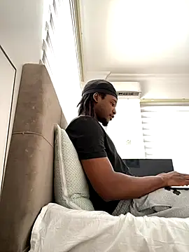 Snapshot of finefinance chatting on 11-05-25, 06:24 finefinance online show from 11-05-25, 06:24