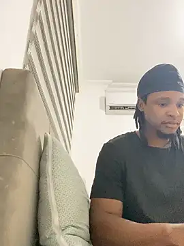 Snapshot of finefinance chatting on 11-07-25, 04:07 finefinance online show from 11-07-25, 04:07